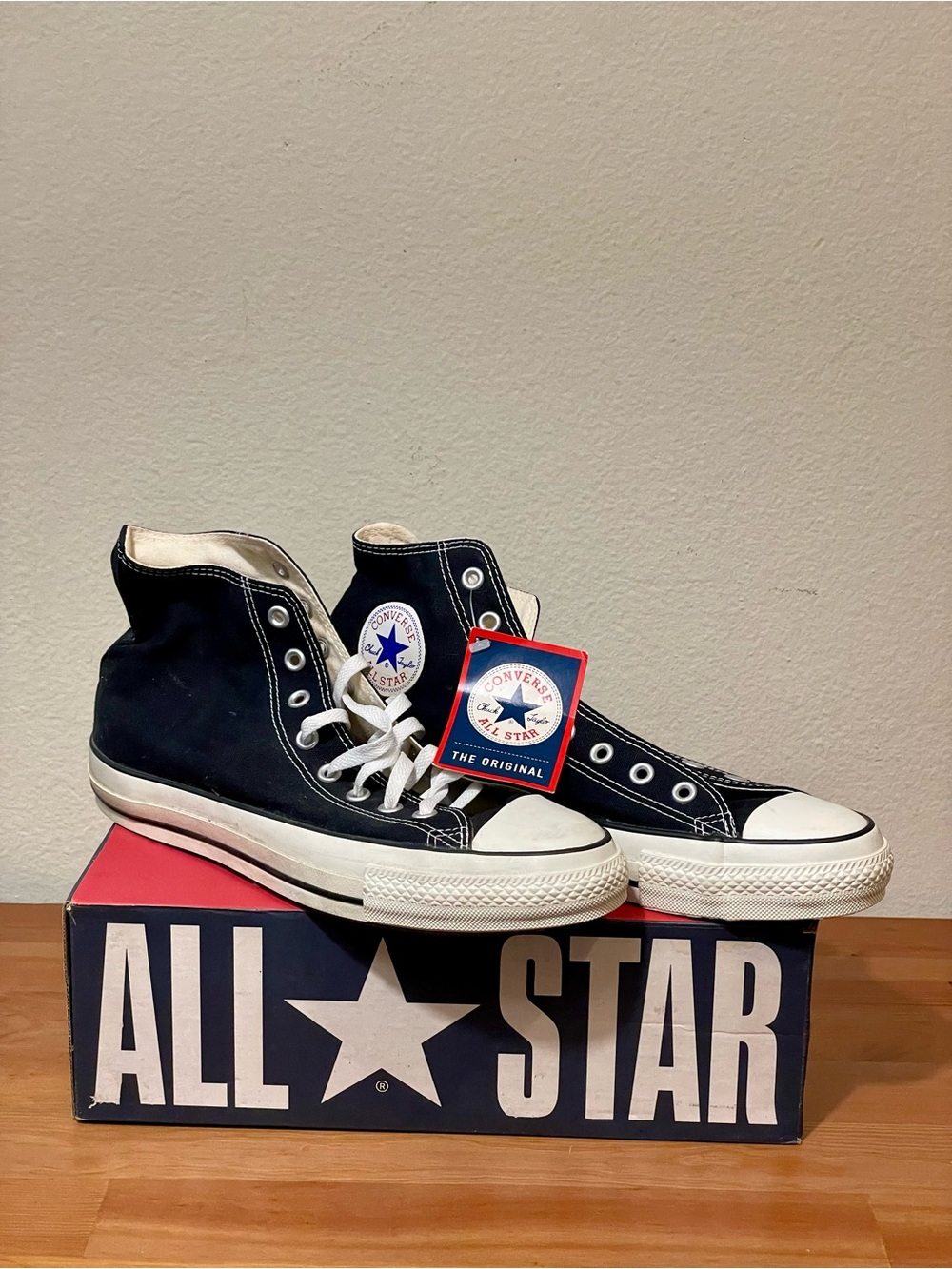 VINTAGE Converse Black / White Chuck Taylor High Top Size 10.5 Men
